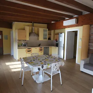 https://andrea-olga-house.it-lombardy.com